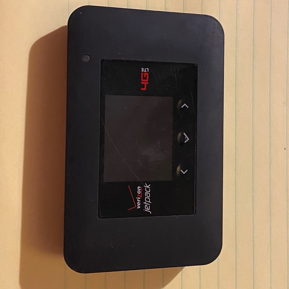 Netgear Verizon Jetpack 4g LTE - Model AC791L Hotspot